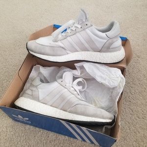 Adidas Iniki